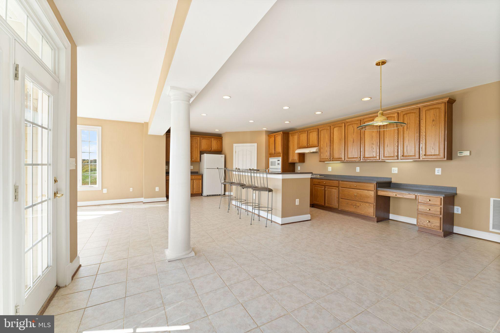 DEBUTTS - Residential