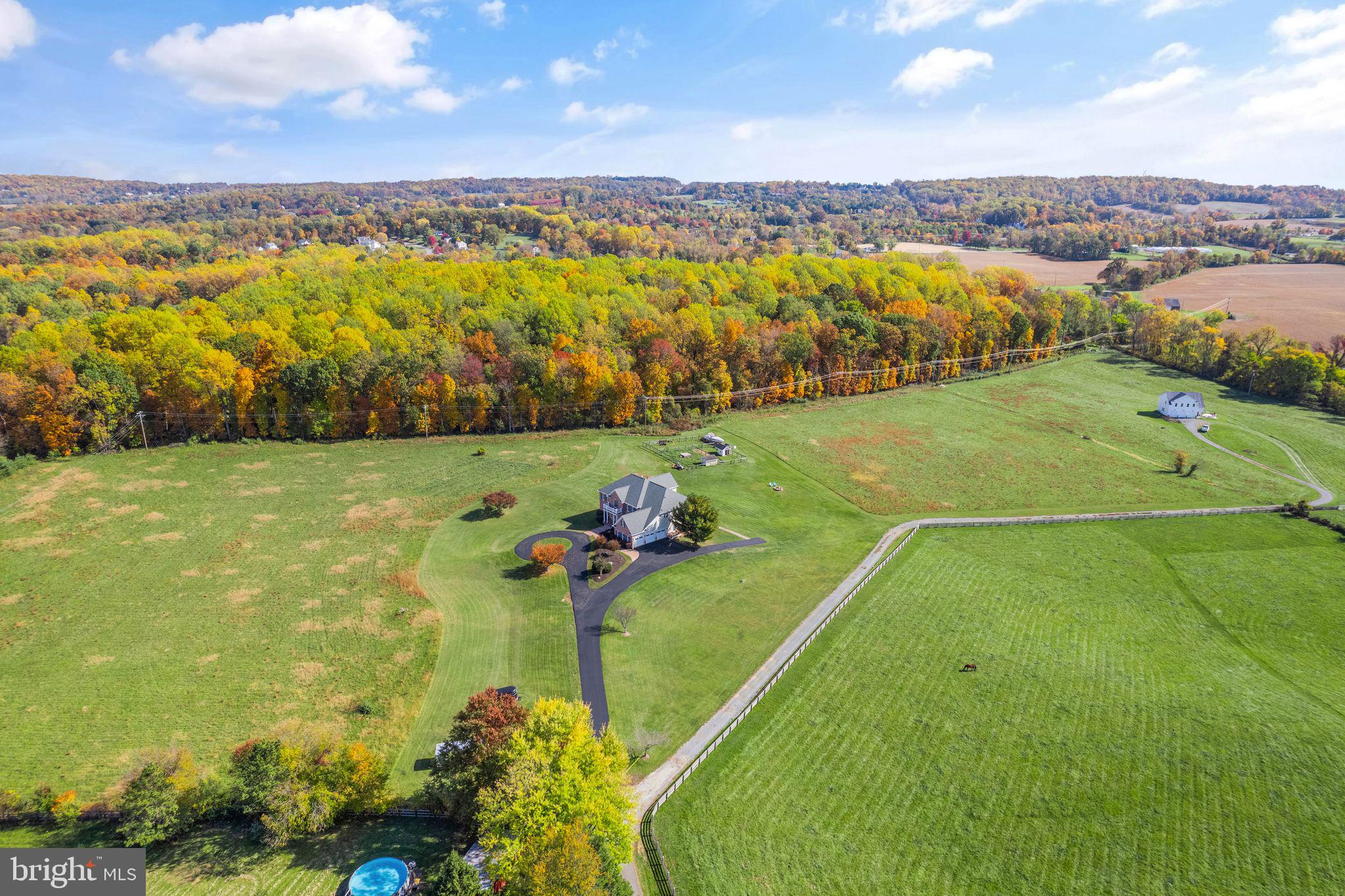 DEBUTTS - Residential