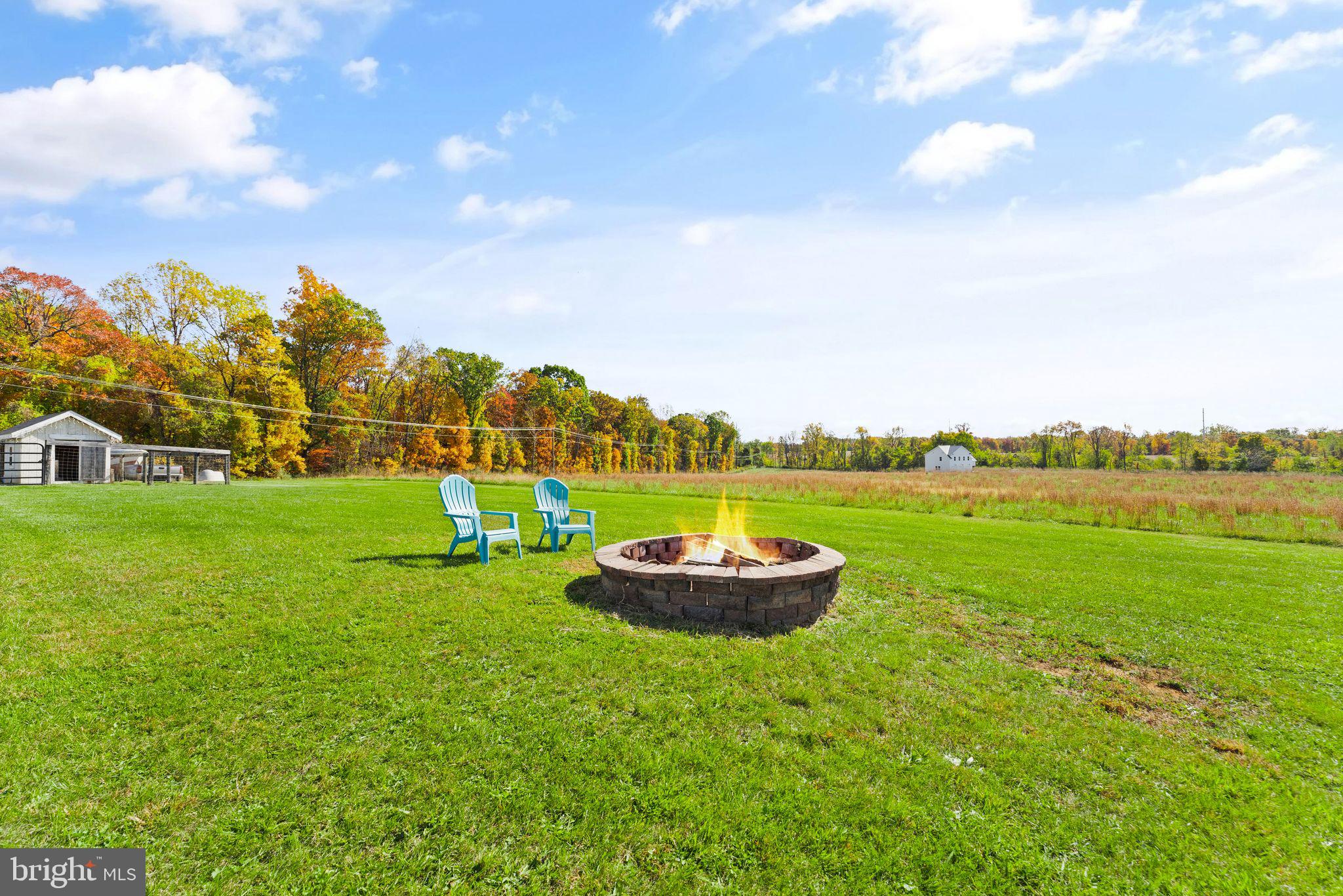 DEBUTTS - Residential