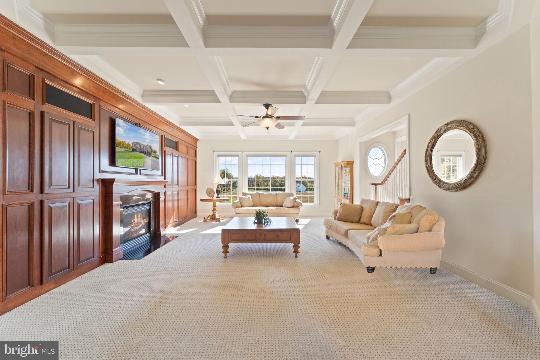 DEBUTTS - Residential