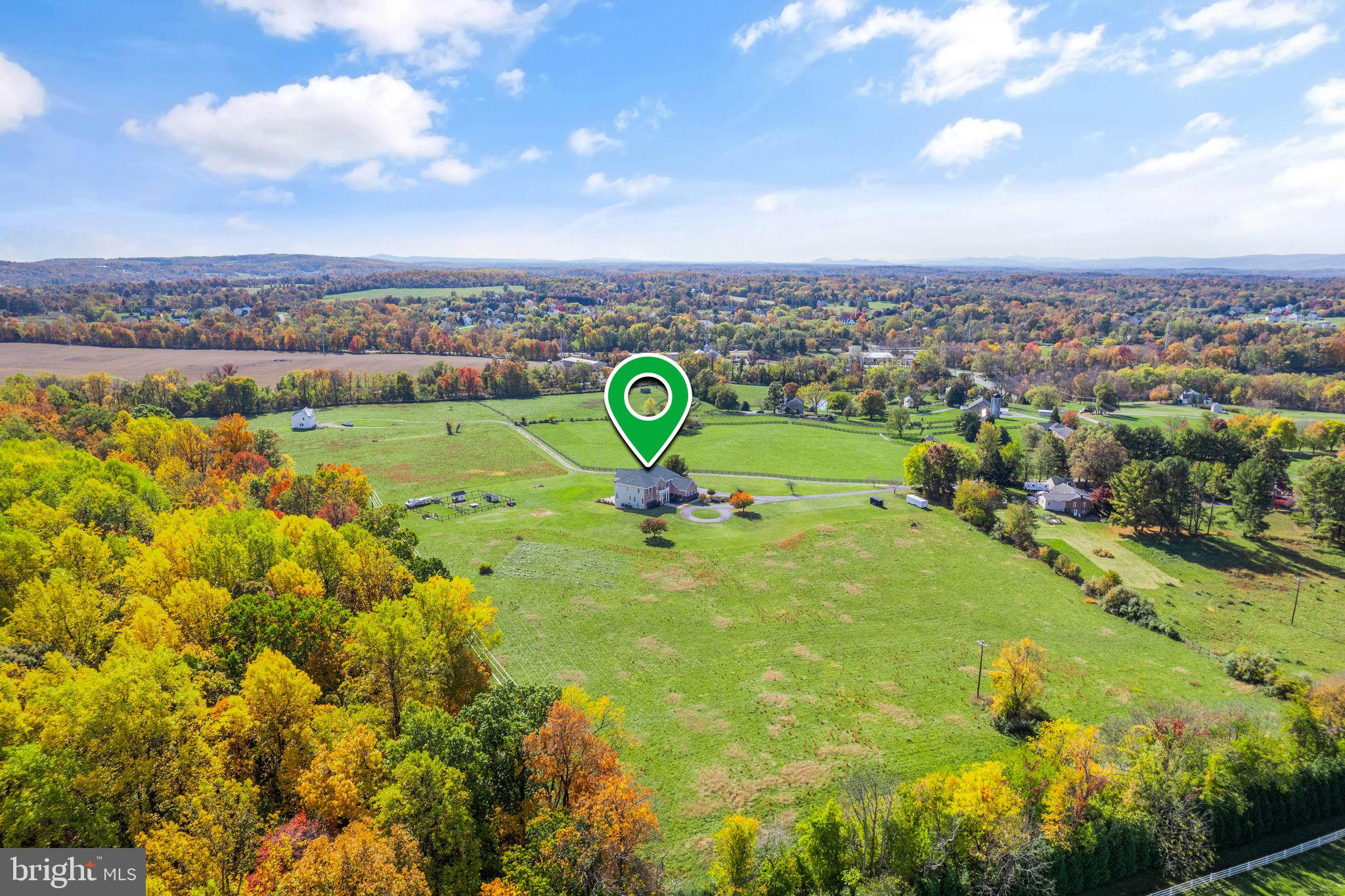 DEBUTTS - Residential