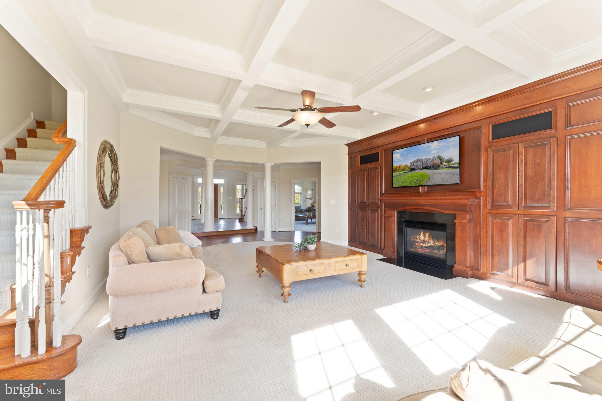 DEBUTTS - Residential