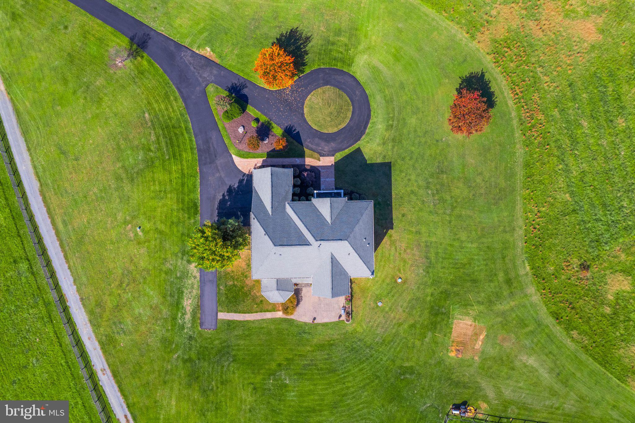 DEBUTTS - Residential