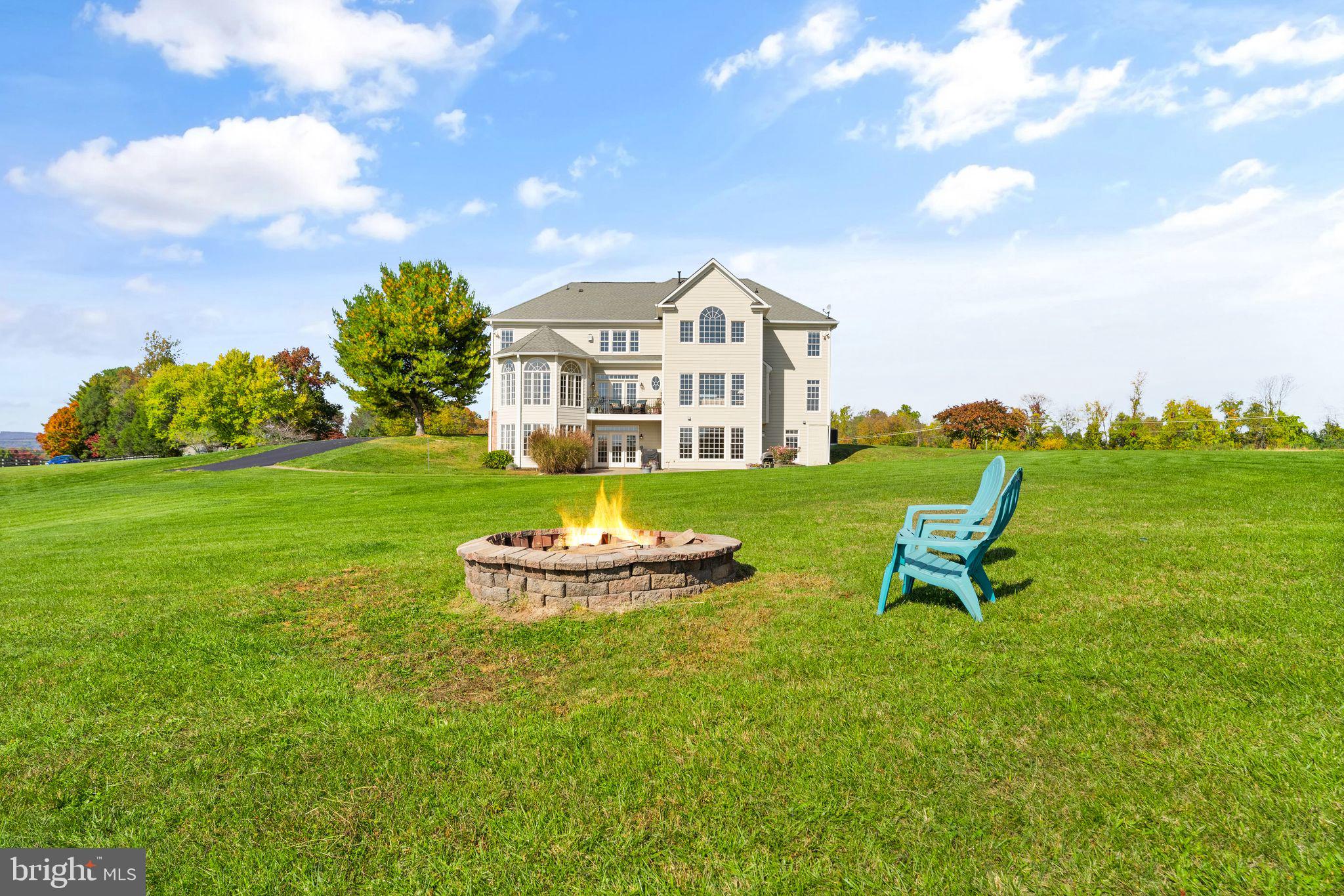 DEBUTTS - Residential