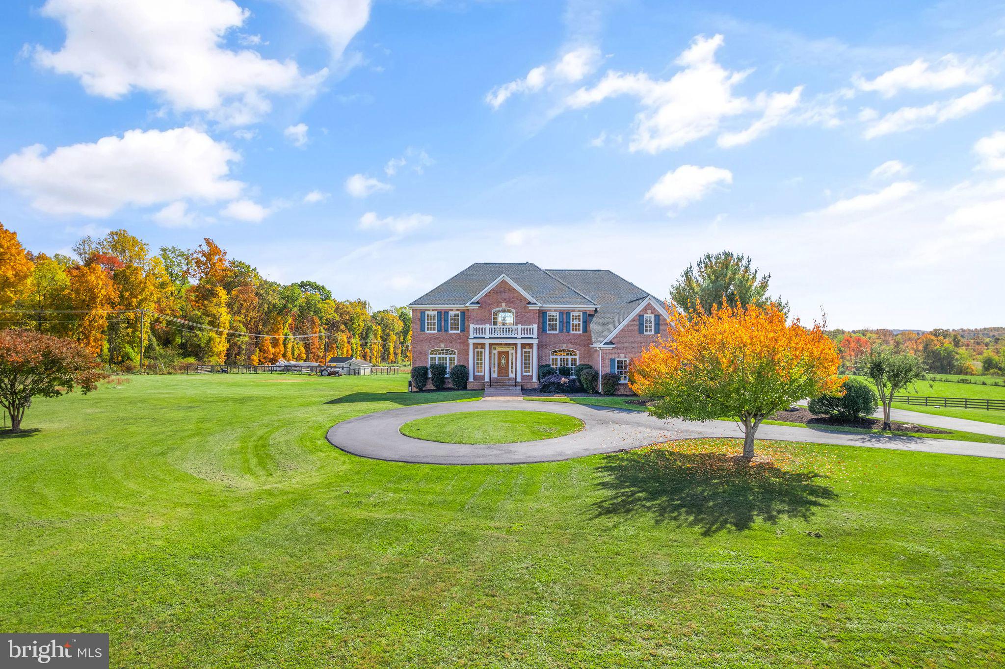 DEBUTTS - Residential