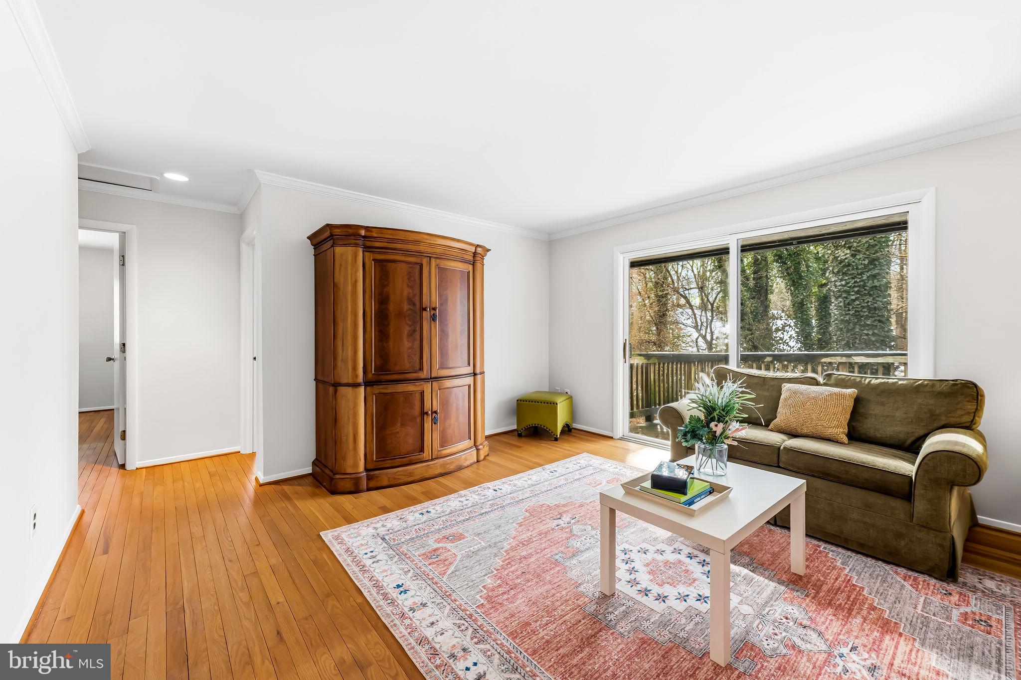 HOBBITS GLEN - Residential