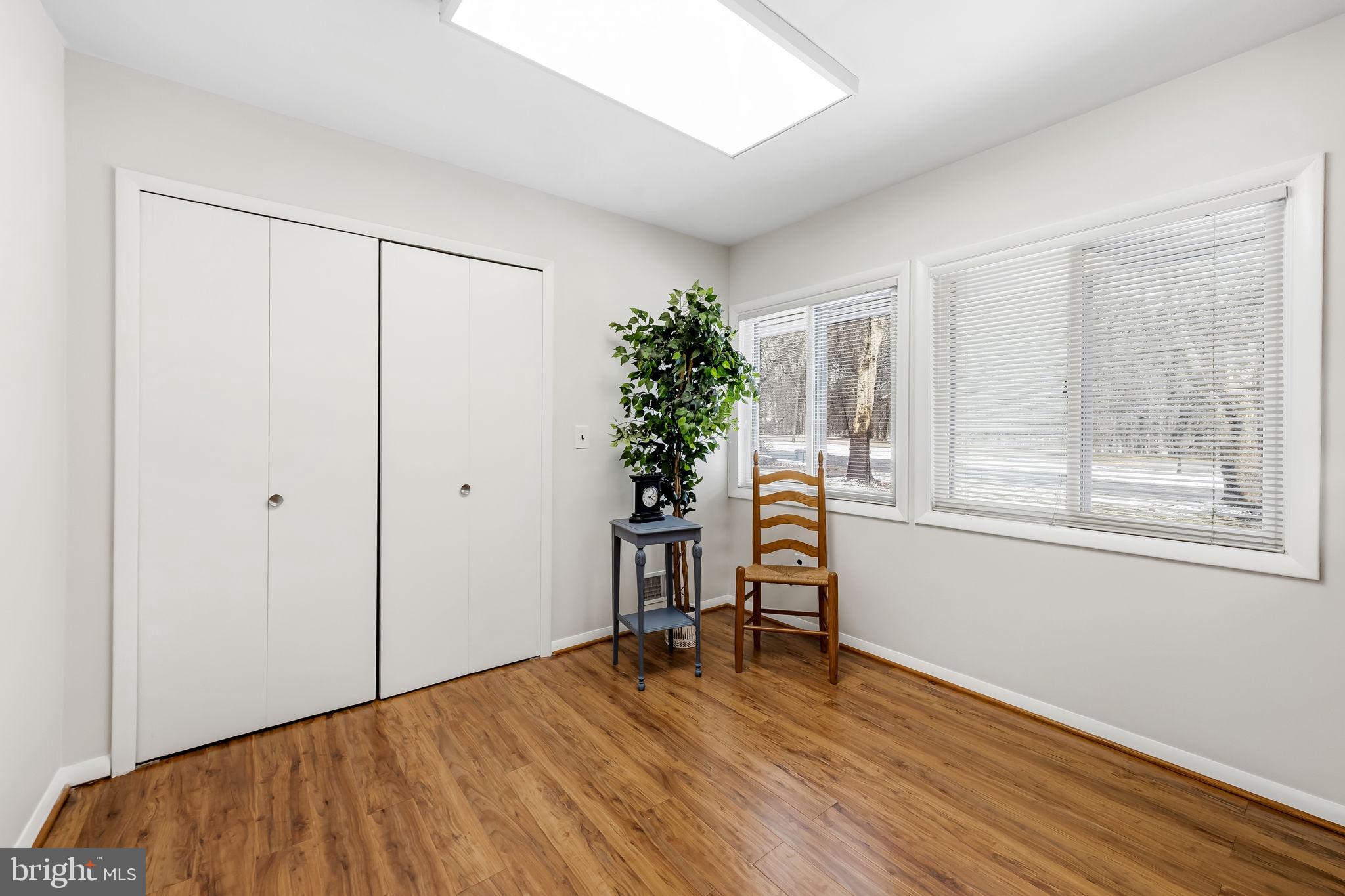 HOBBITS GLEN - Residential