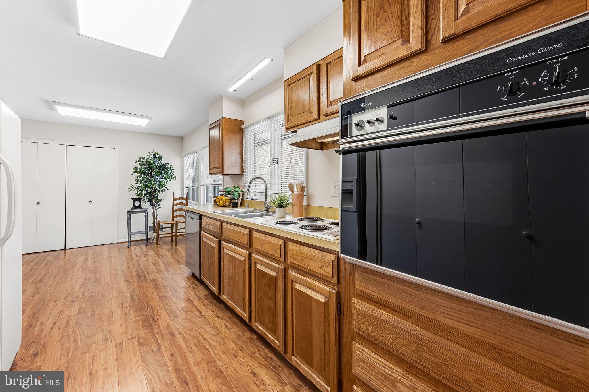 HOBBITS GLEN - Residential