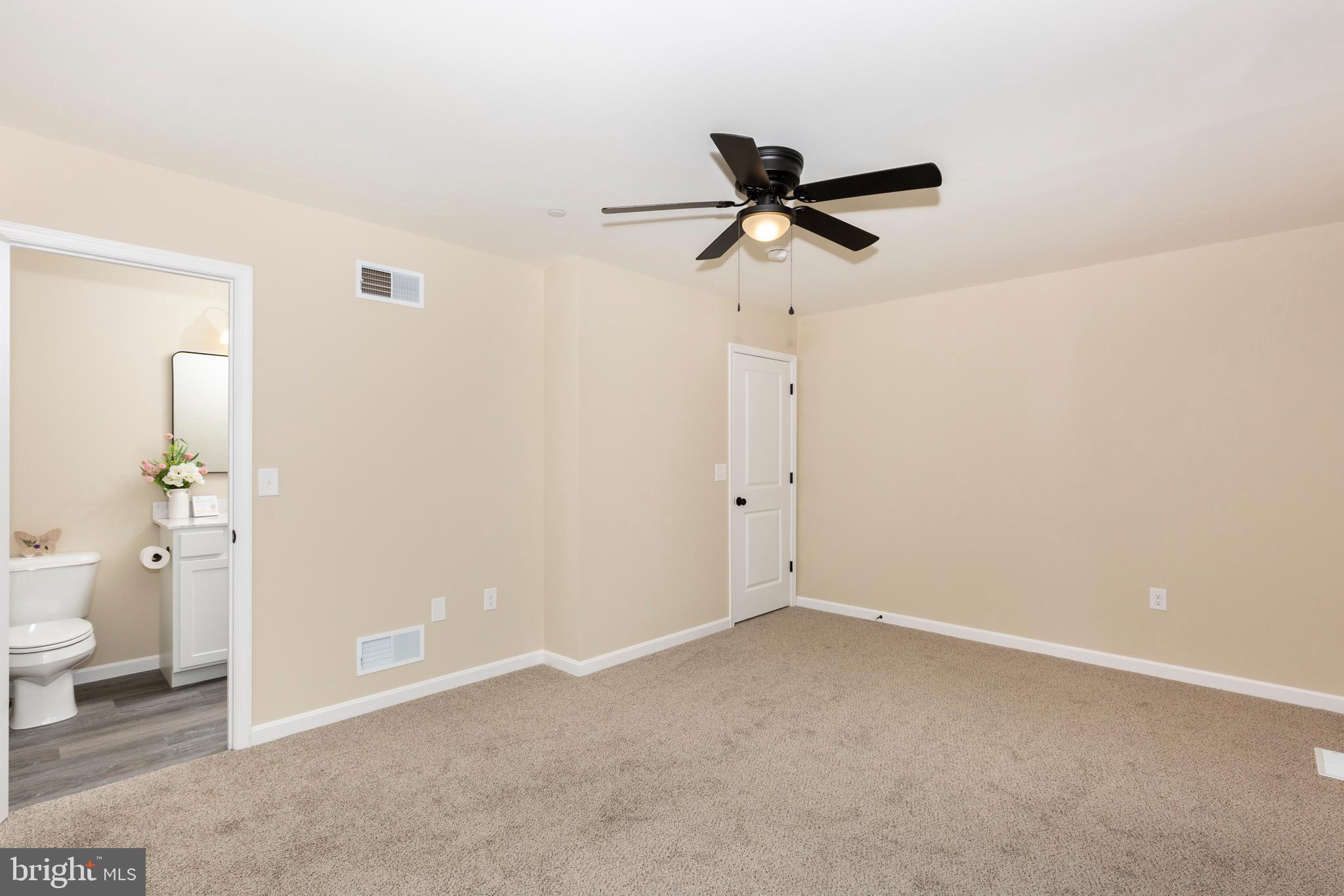 COLONIAL RIDGE - Residential