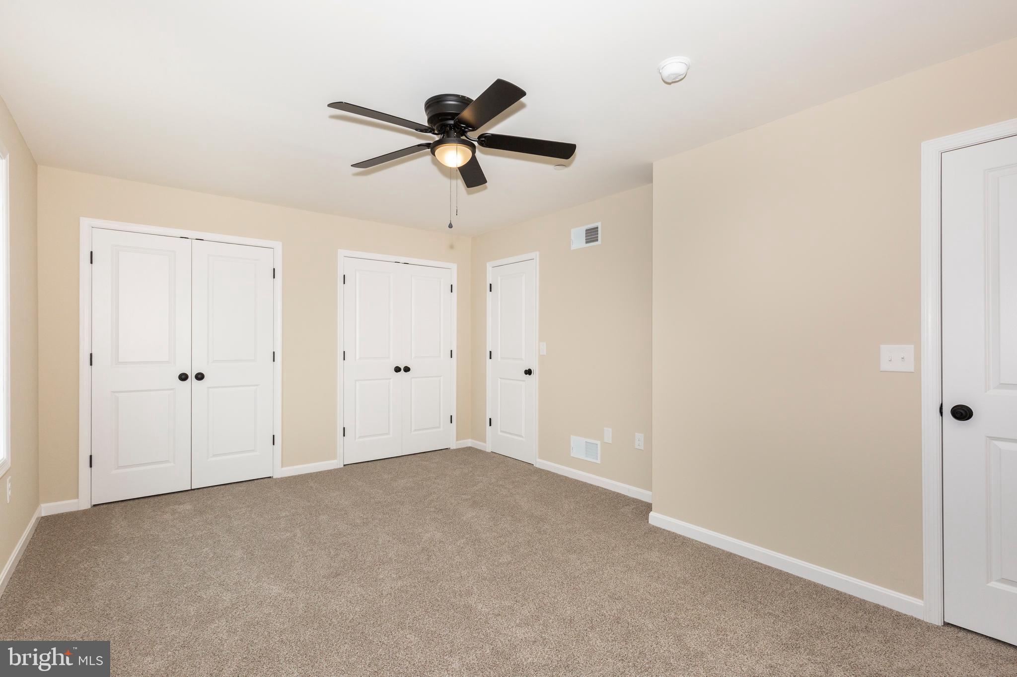 COLONIAL RIDGE - Residential