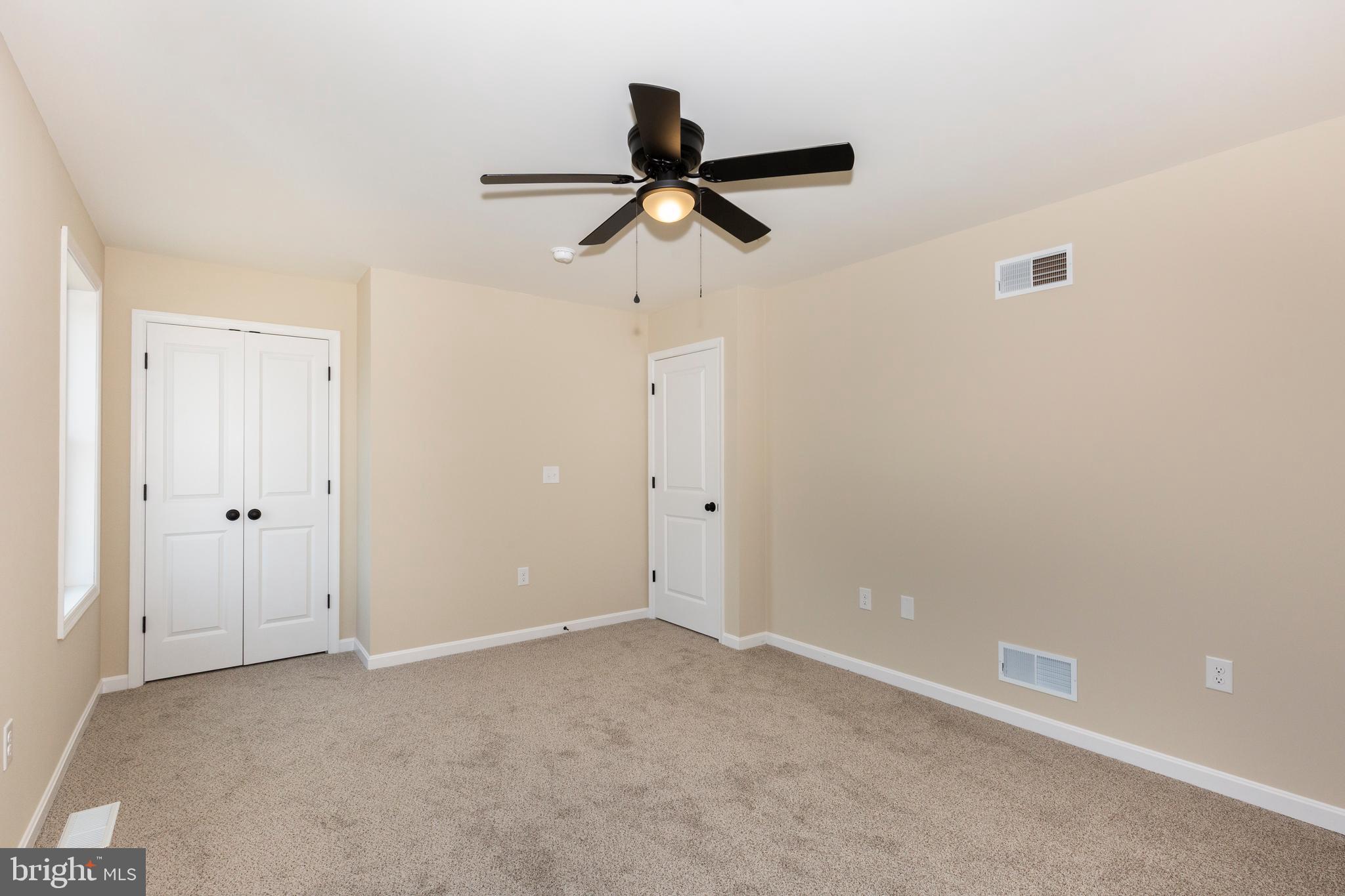 COLONIAL RIDGE - Residential