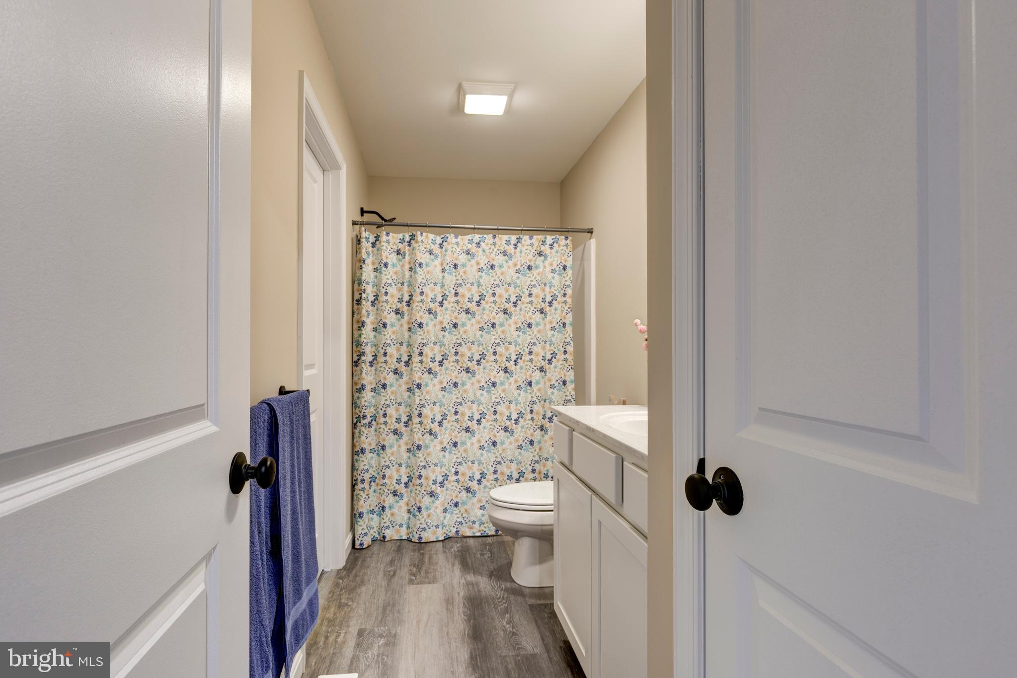 COLONIAL RIDGE - Residential