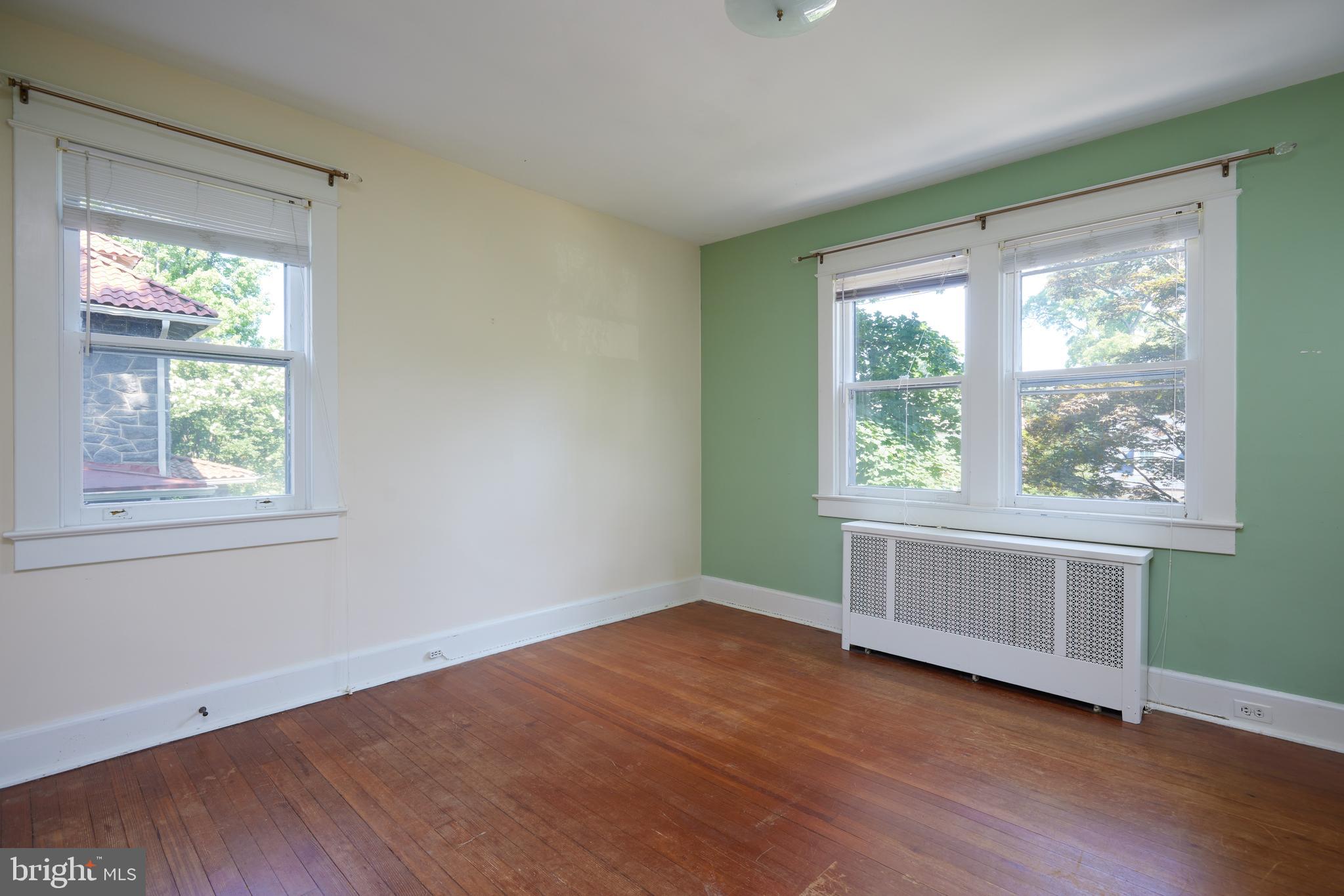 CHEVY CHASE VILLAGE - Residential