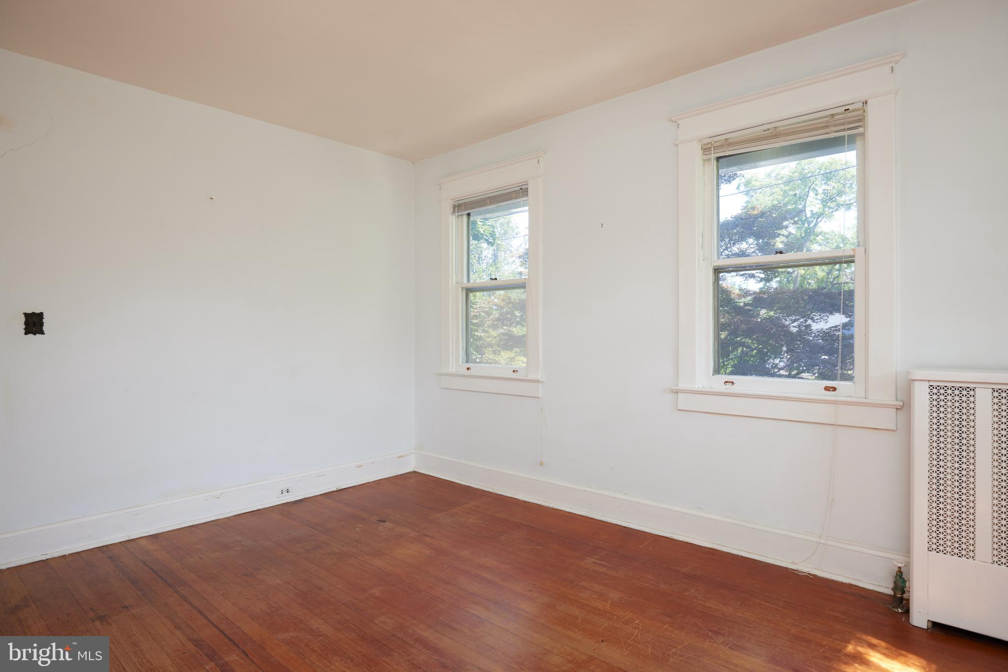 CHEVY CHASE VILLAGE - Residential