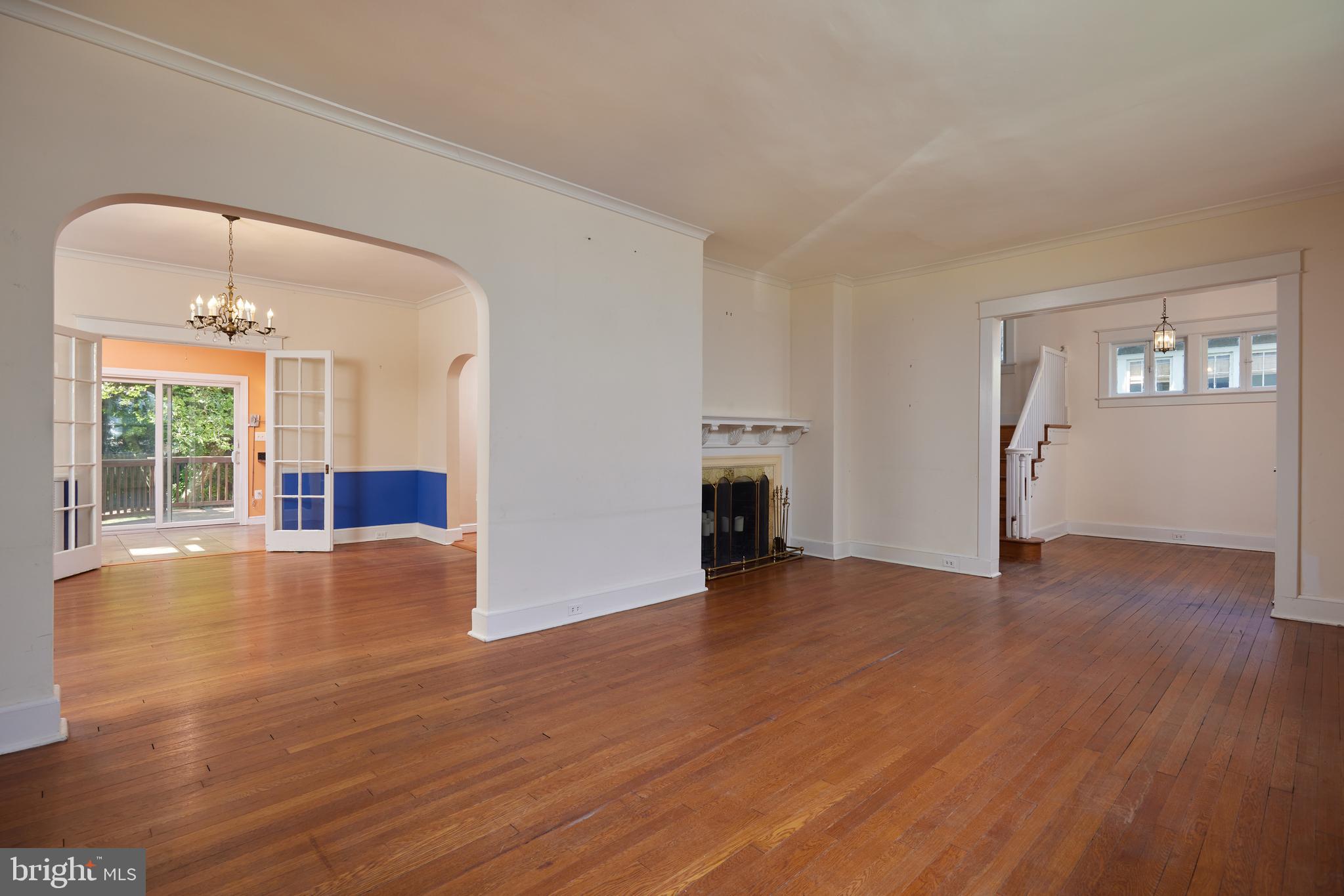 CHEVY CHASE VILLAGE - Residential