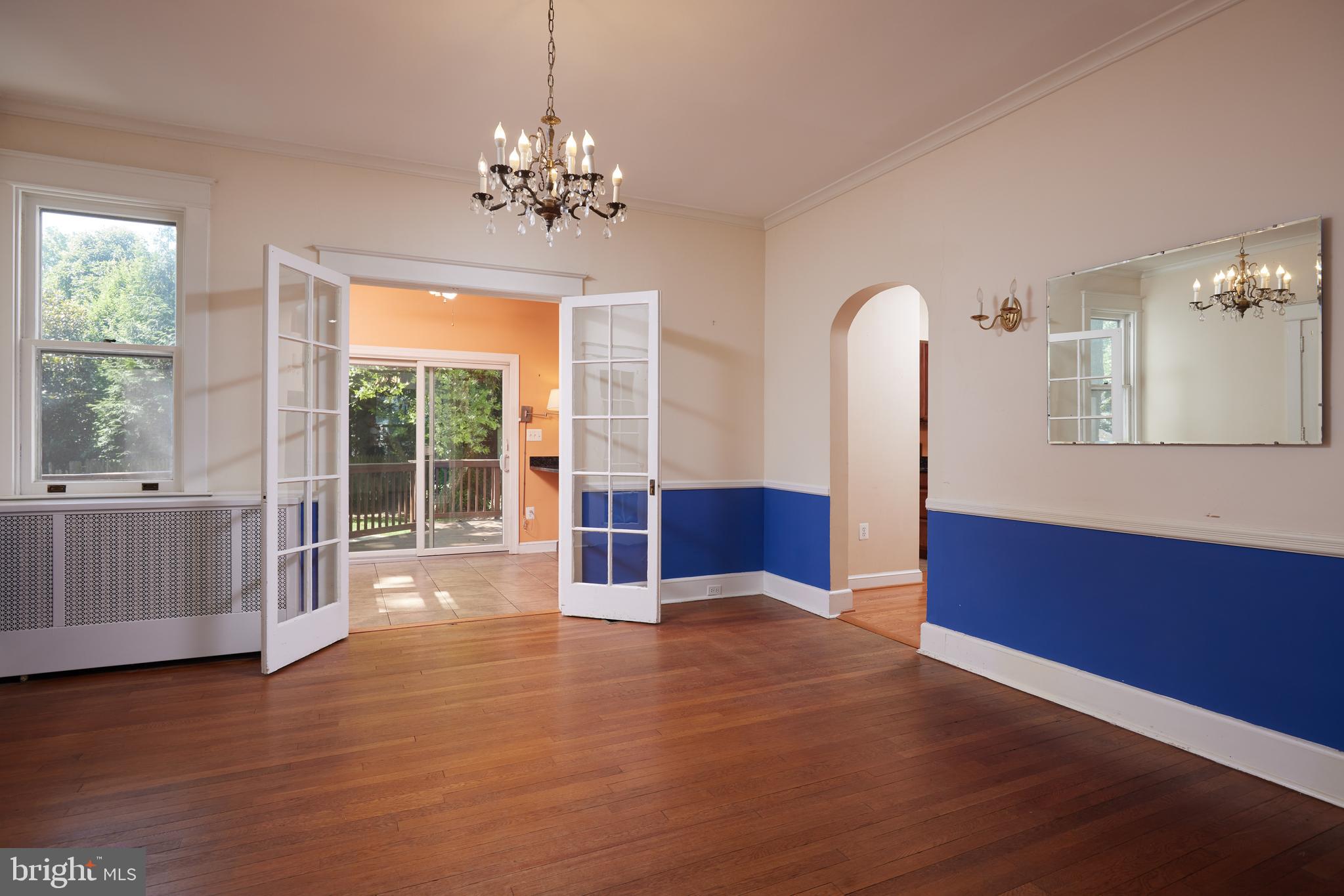 CHEVY CHASE VILLAGE - Residential