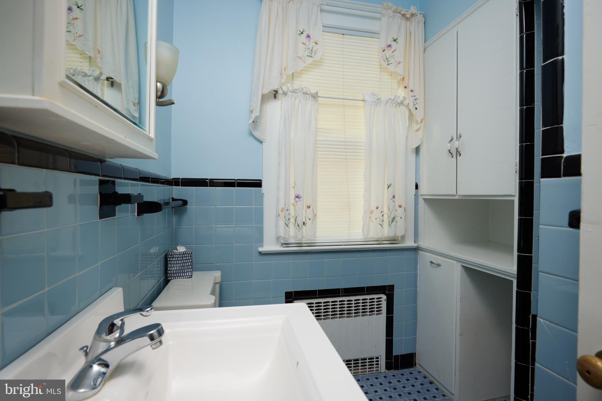 CHEVY CHASE VILLAGE - Residential