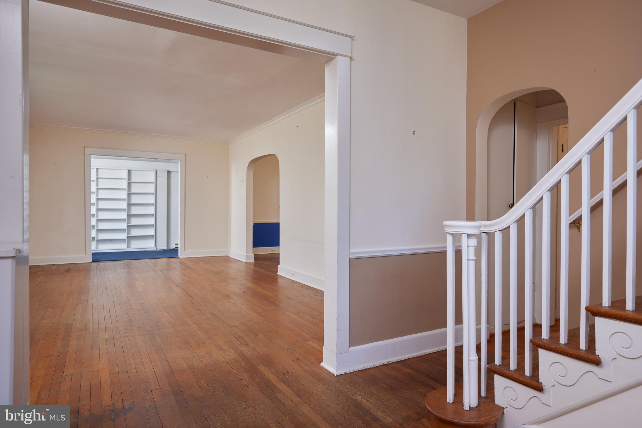 CHEVY CHASE VILLAGE - Residential