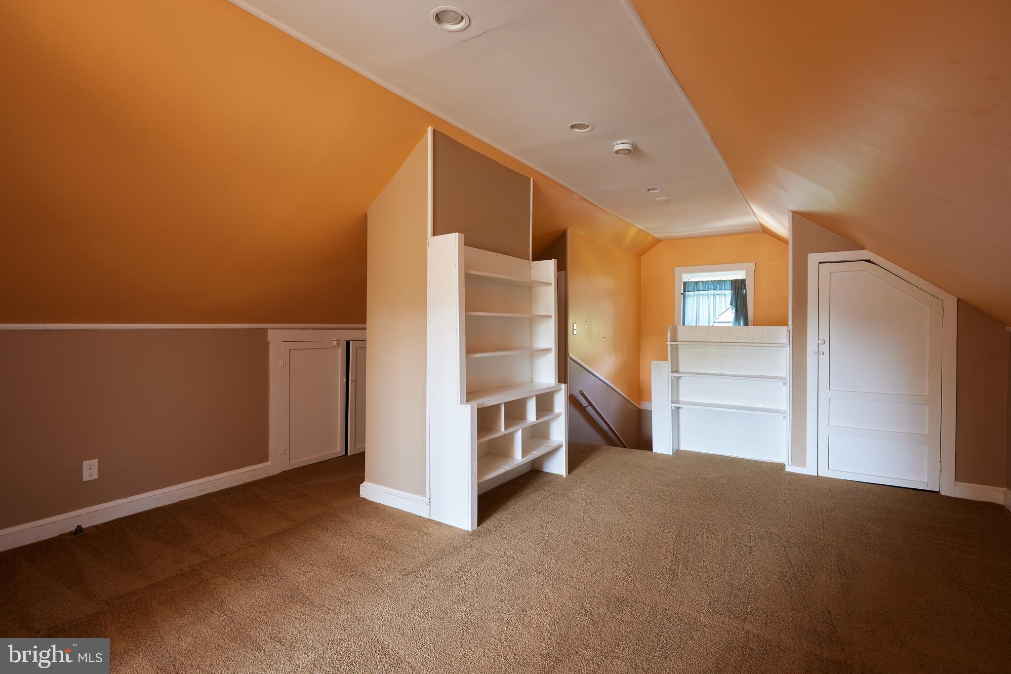 CHEVY CHASE VILLAGE - Residential