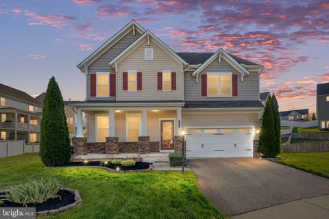 Photo of 7 Ferrous Court, STAFFORD, VA 22554 (MLS # VAST2046628)