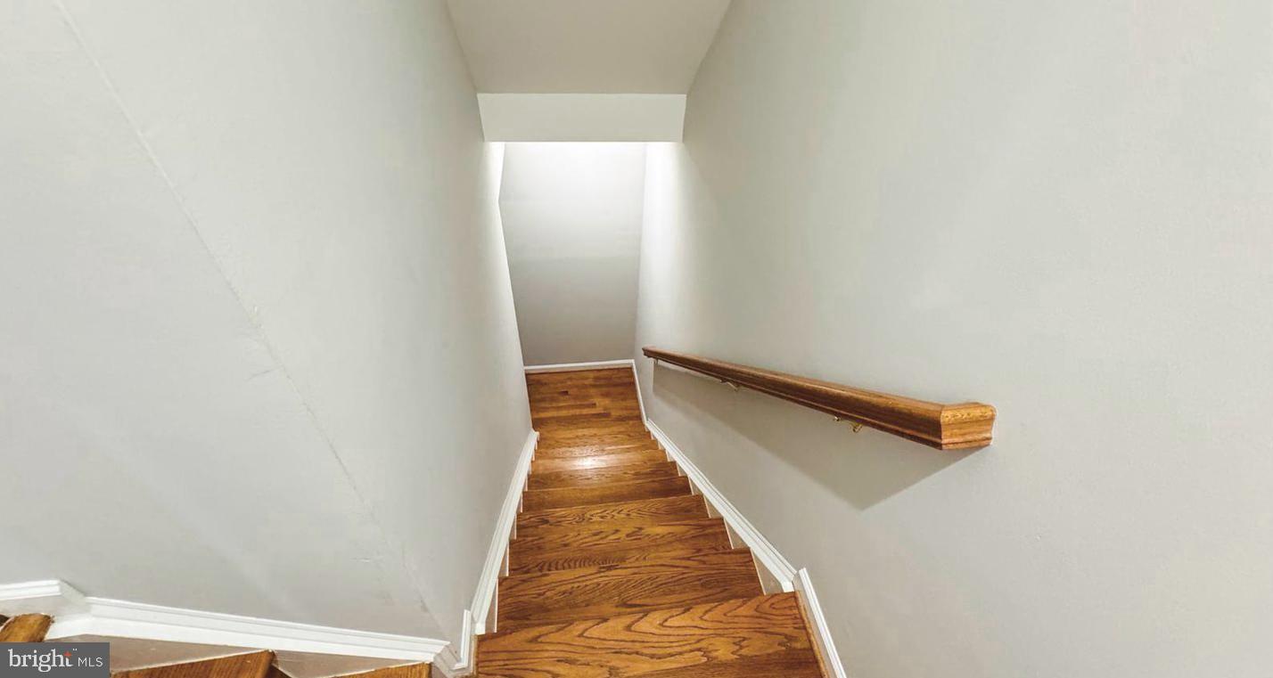 DOMINION STATION - Residential Lease