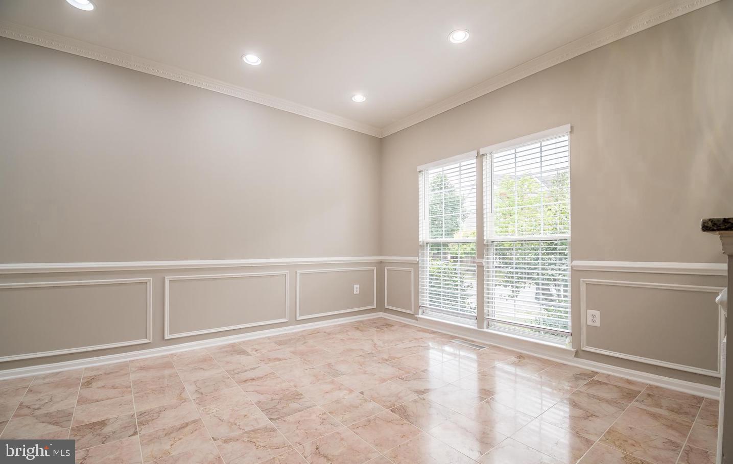 DOMINION STATION - Residential Lease