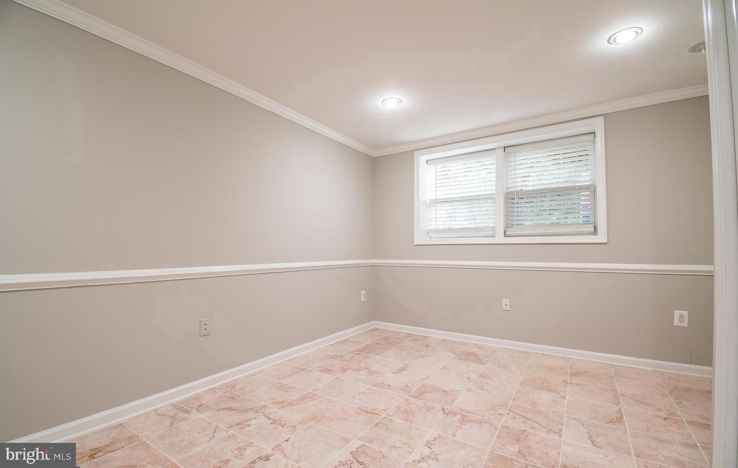 DOMINION STATION - Residential Lease