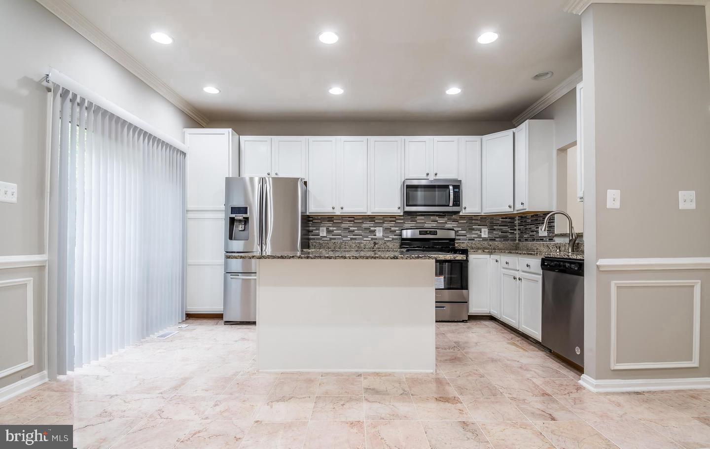 DOMINION STATION - Residential Lease