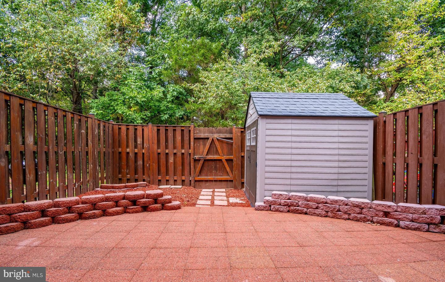 DOMINION STATION - Residential Lease