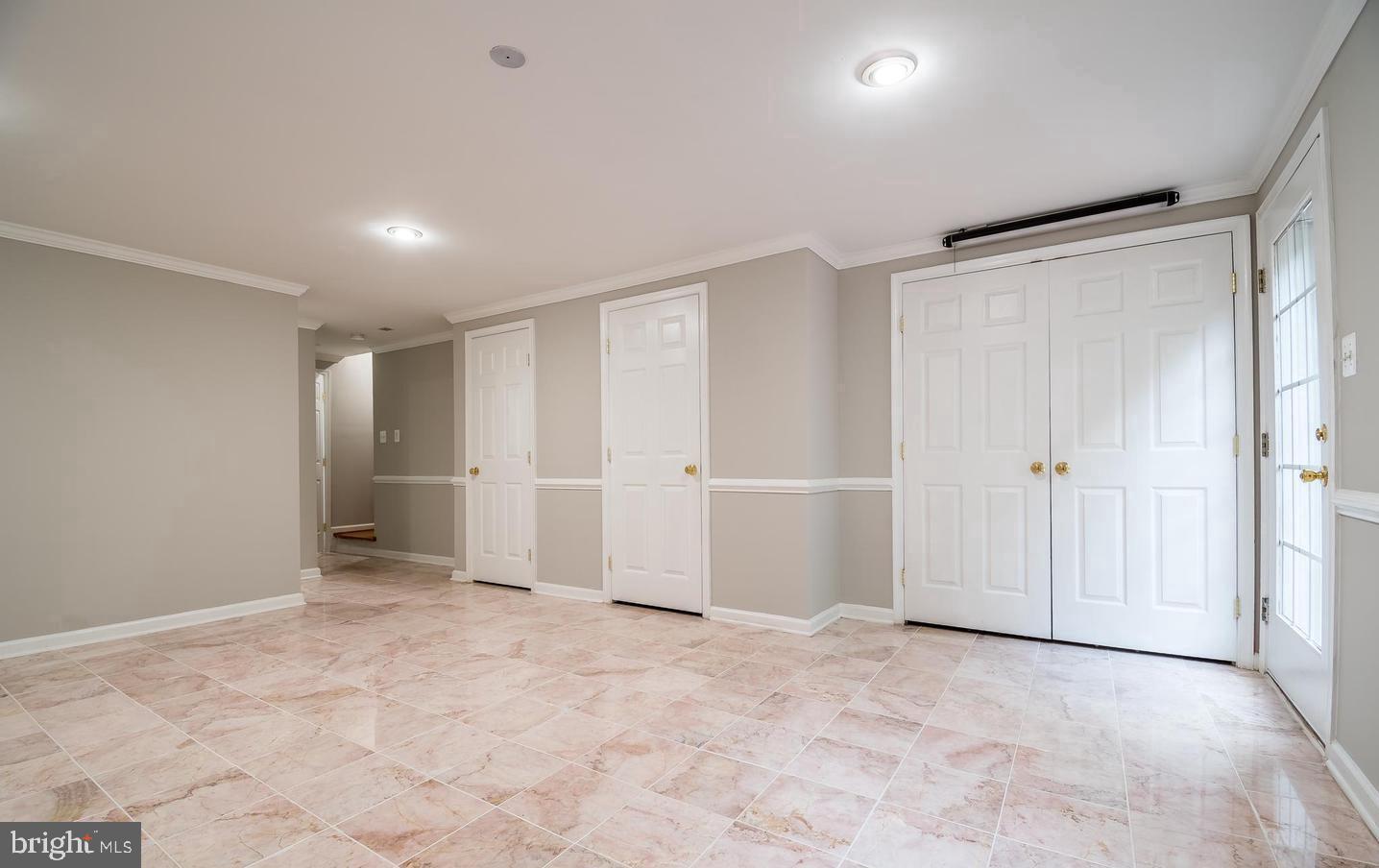 DOMINION STATION - Residential Lease