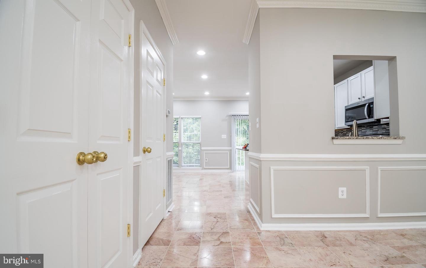 DOMINION STATION - Residential Lease