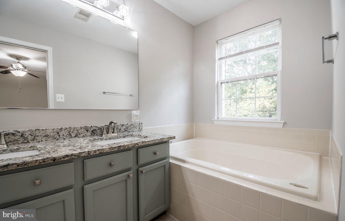 DOMINION STATION - Residential Lease