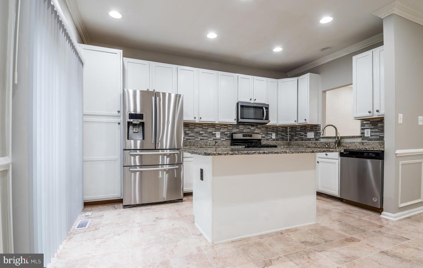 DOMINION STATION - Residential Lease