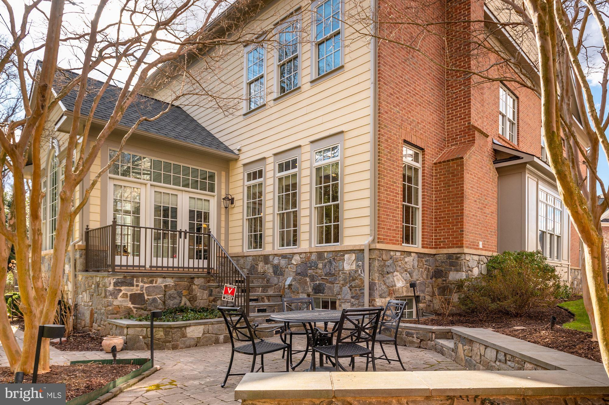 STOCKWELL MANOR - Residential