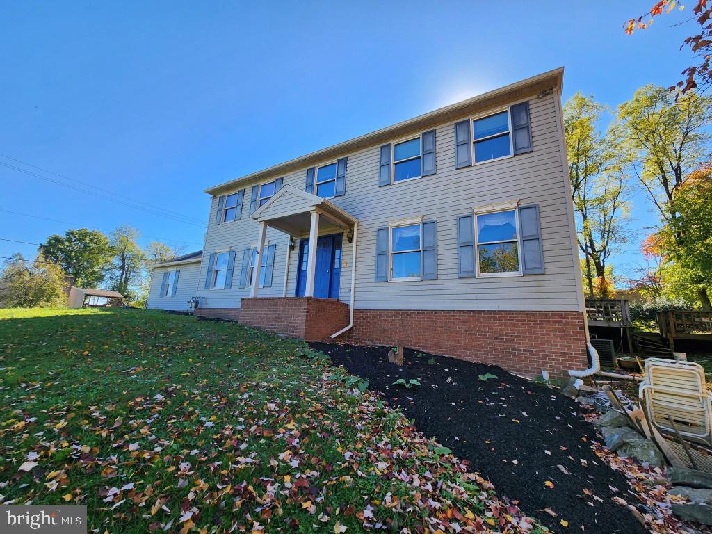 396 WOODLAND AVENUE