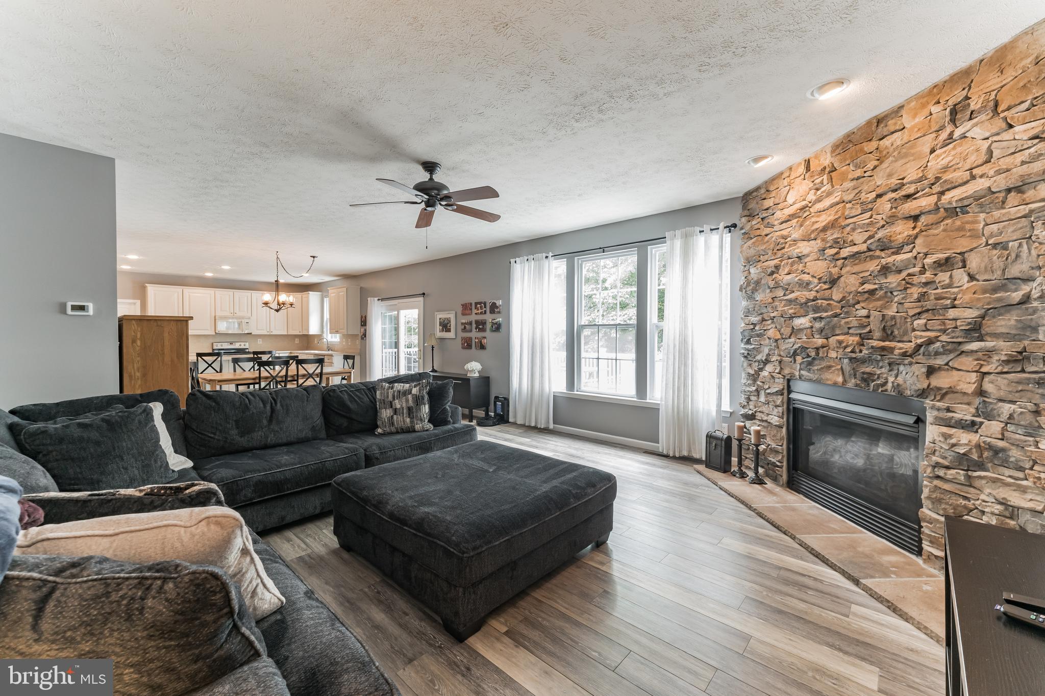 PATRIOTS GLEN - Residential