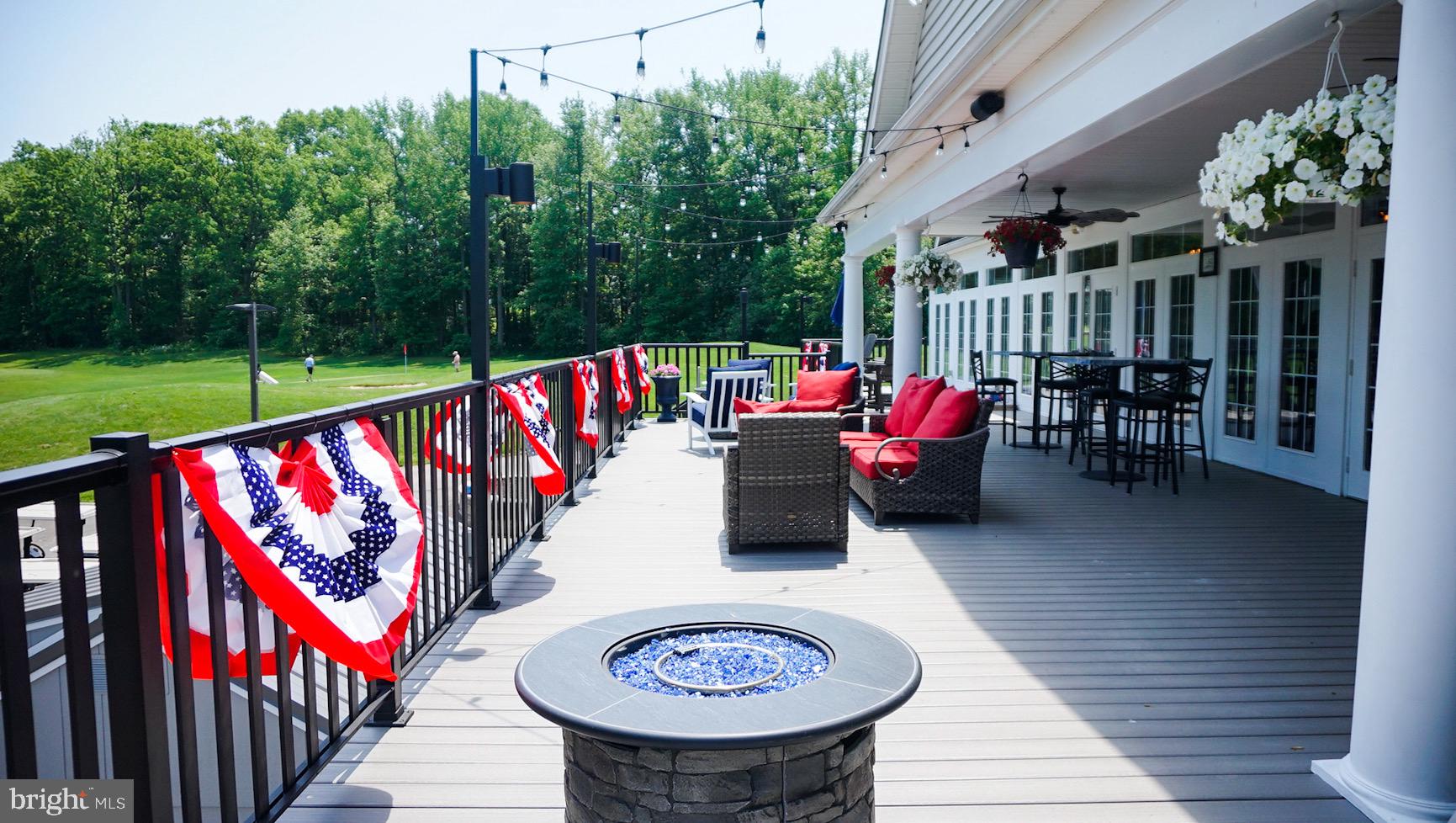 PATRIOTS GLEN - Residential