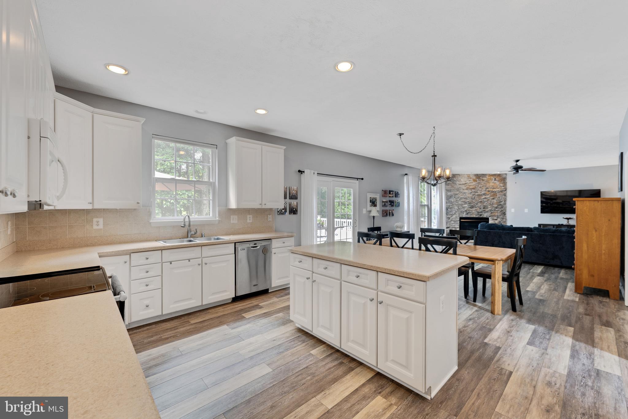 PATRIOTS GLEN - Residential