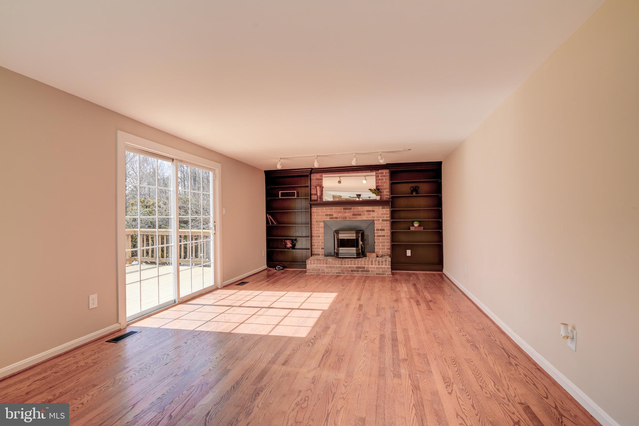 MONTCLAIR/COUNTRY CLUB - Residential Lease