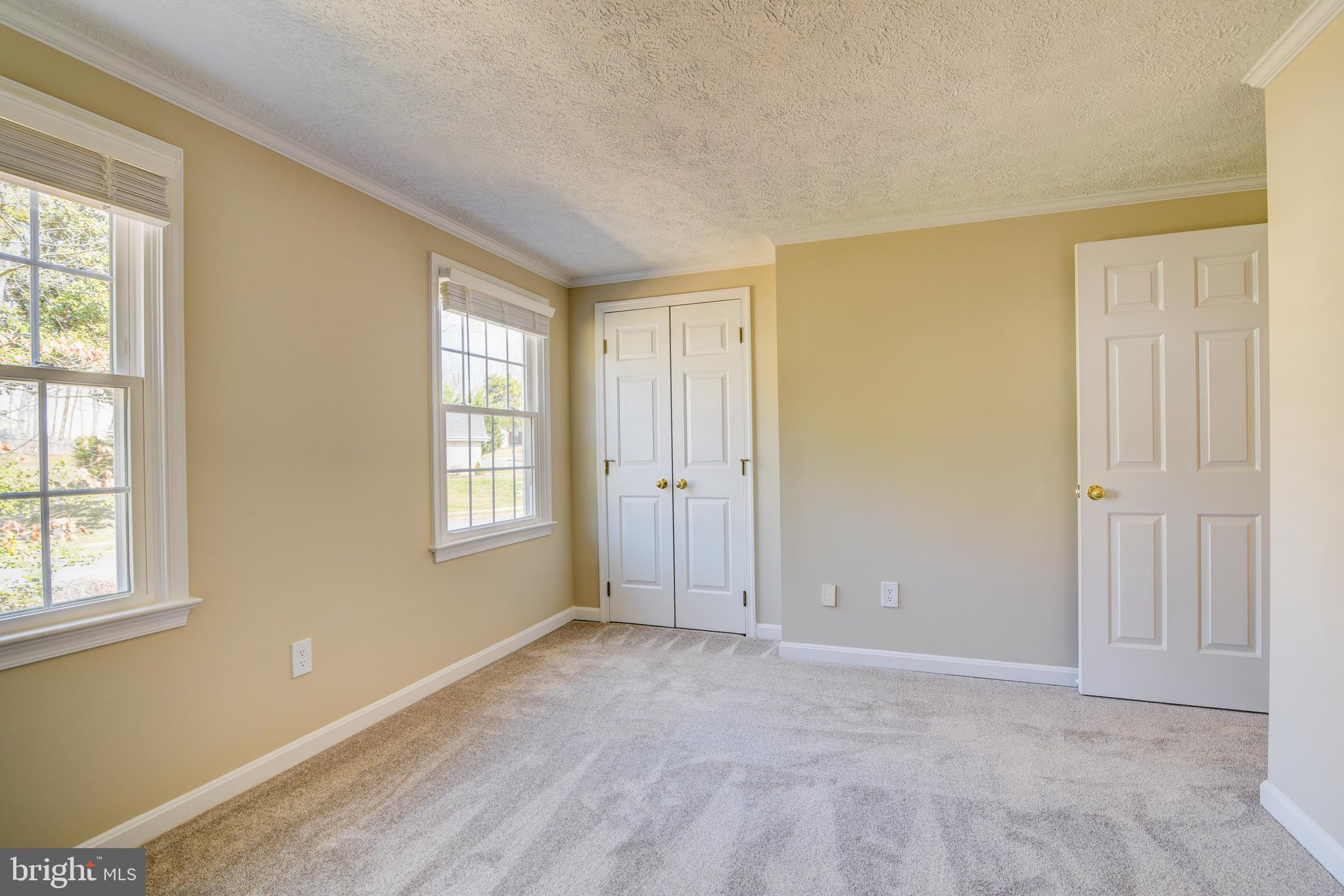 MONTCLAIR/COUNTRY CLUB - Residential Lease