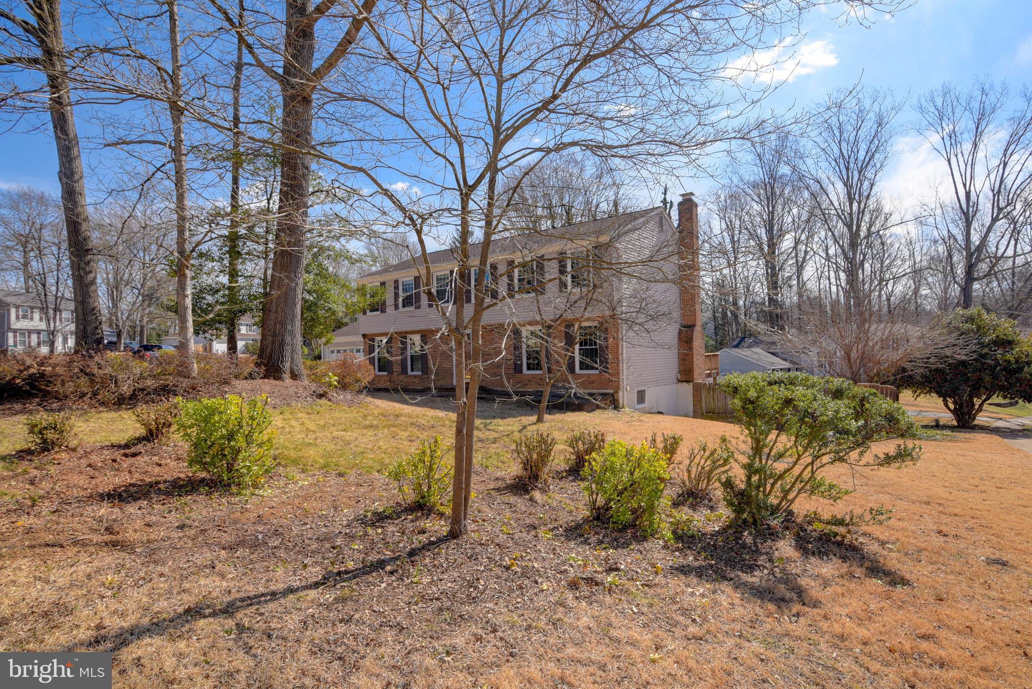 MONTCLAIR/COUNTRY CLUB - Residential Lease