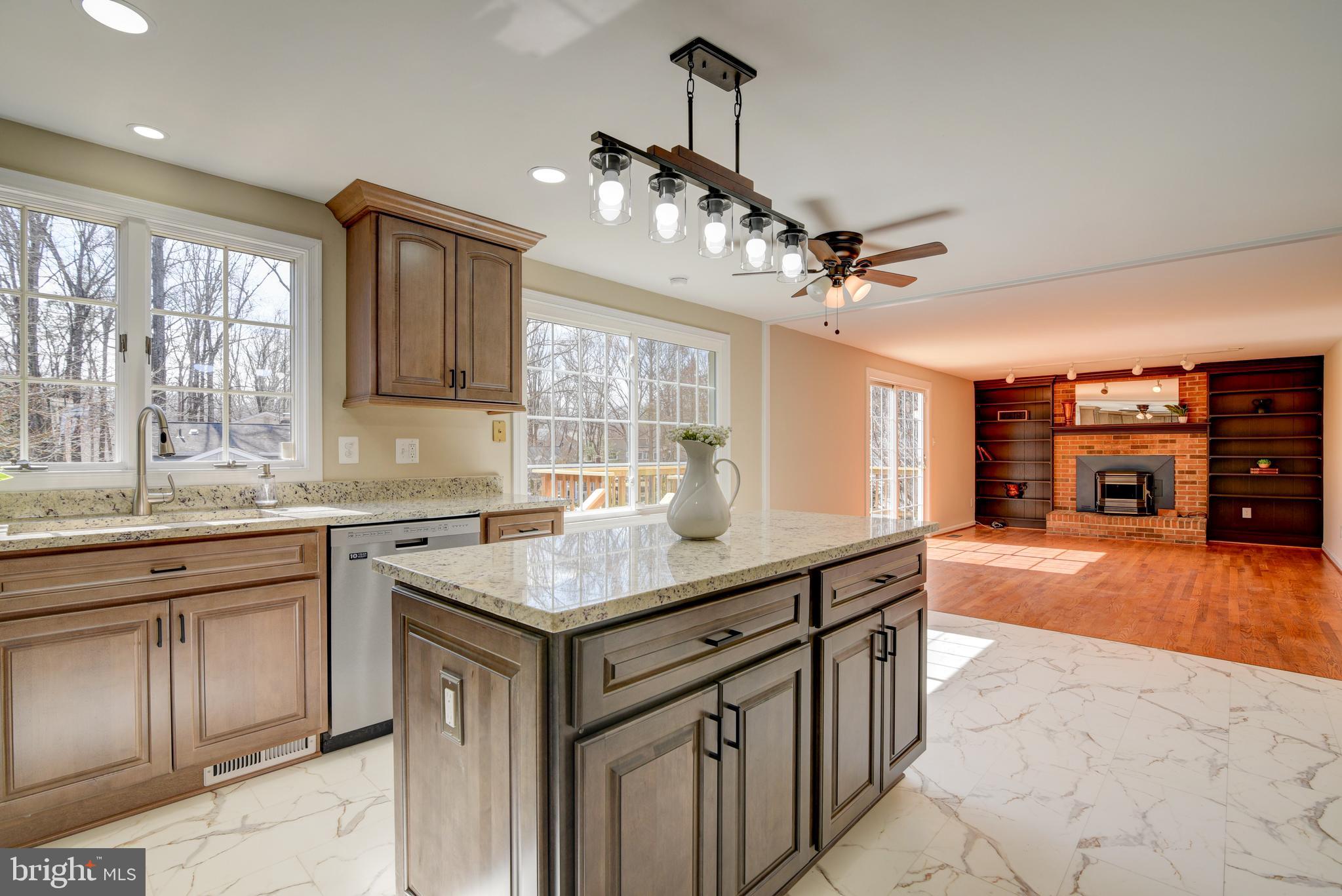 MONTCLAIR/COUNTRY CLUB - Residential Lease