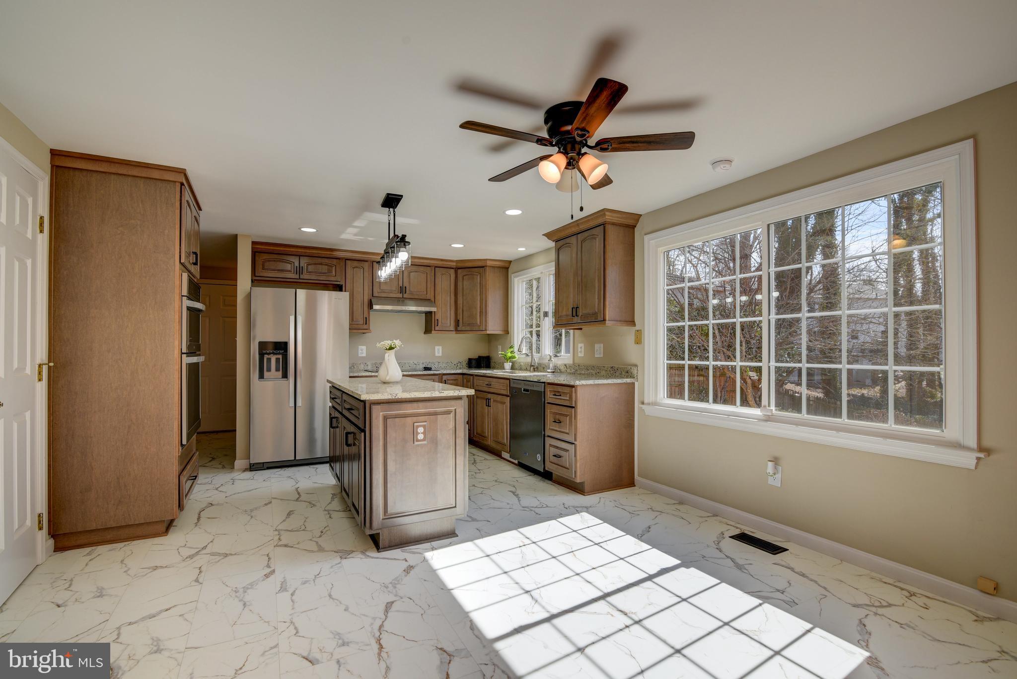 MONTCLAIR/COUNTRY CLUB - Residential Lease