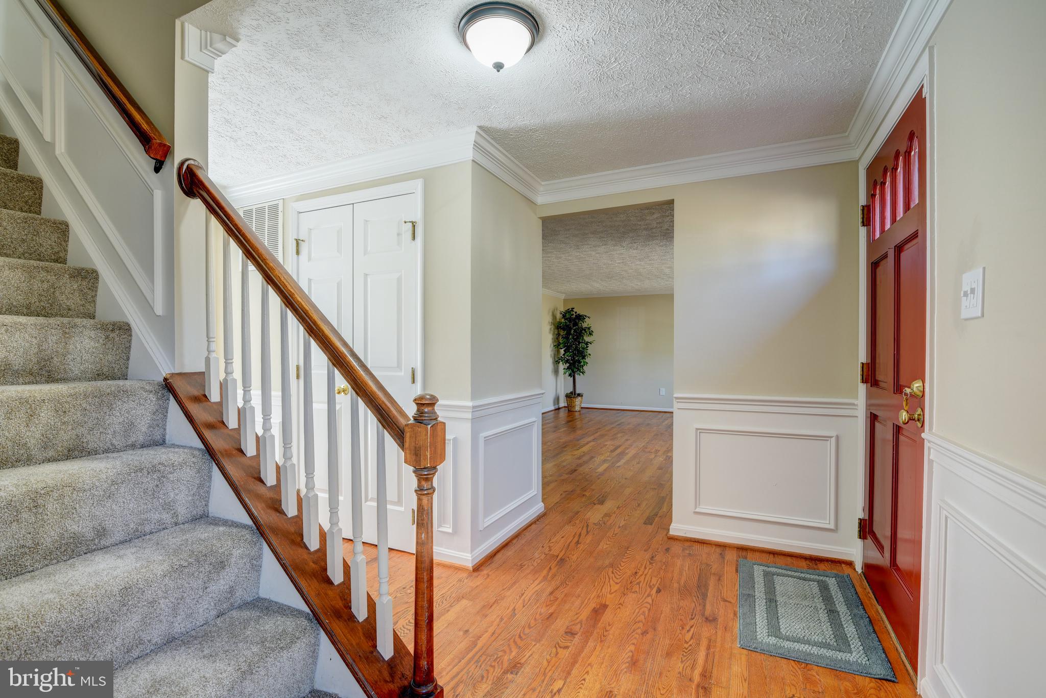 MONTCLAIR/COUNTRY CLUB - Residential Lease