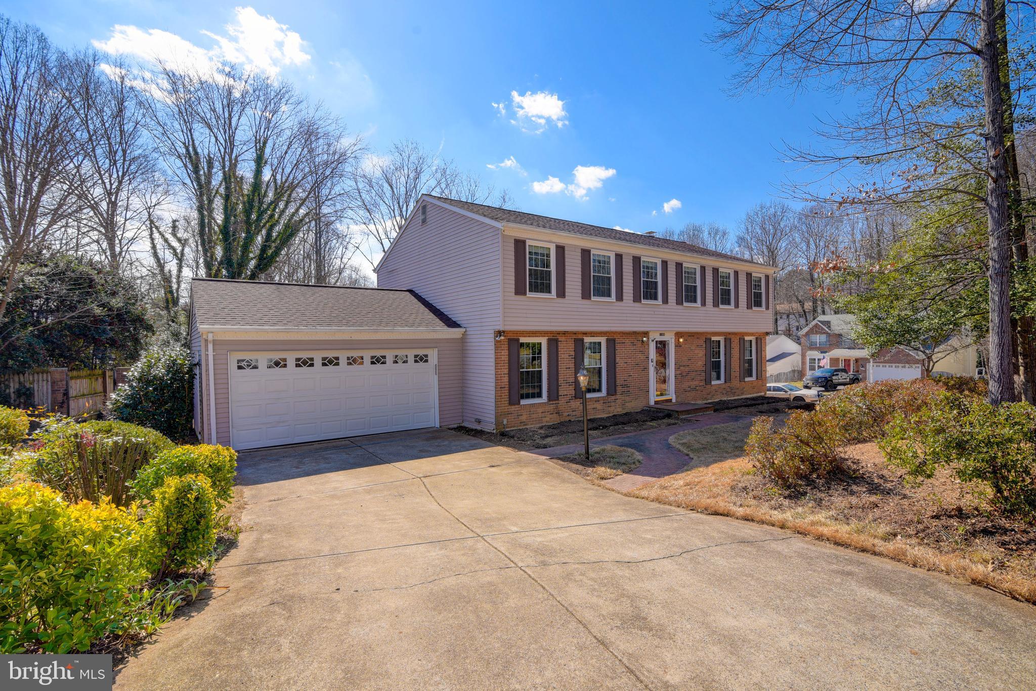 MONTCLAIR/COUNTRY CLUB - Residential Lease