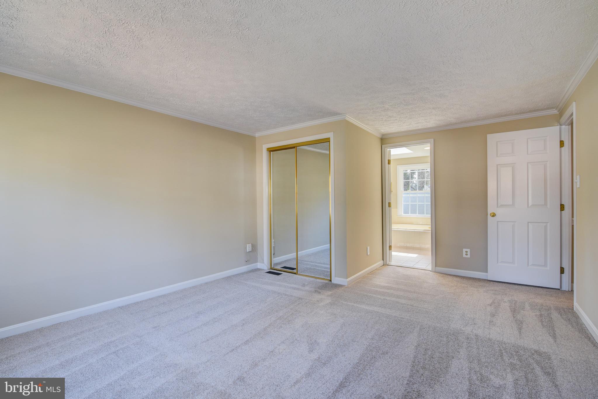 MONTCLAIR/COUNTRY CLUB - Residential Lease