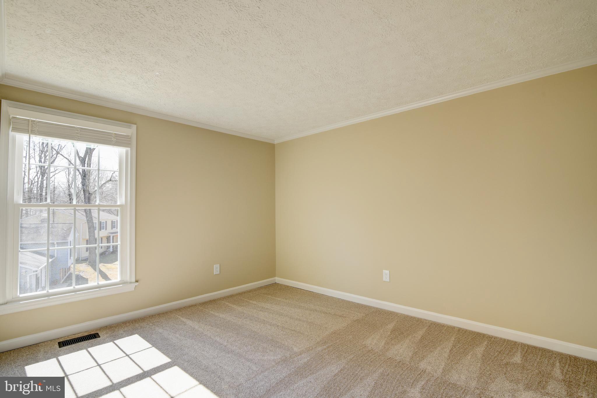 MONTCLAIR/COUNTRY CLUB - Residential Lease