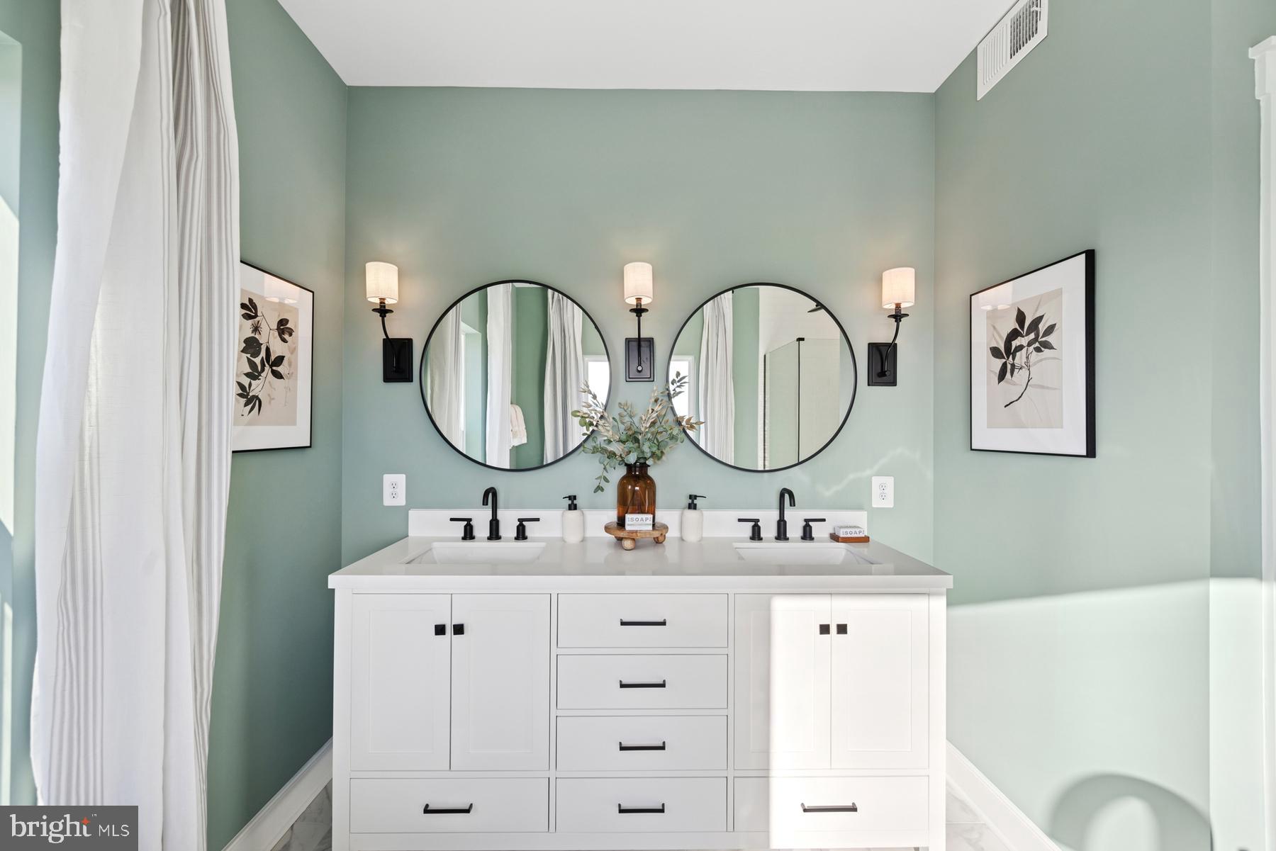 THE ENCLAVE AT CARROLLTON MANOR - Residential