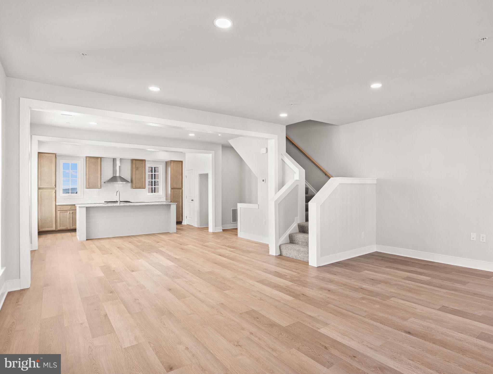 FLORIN HILL - Residential