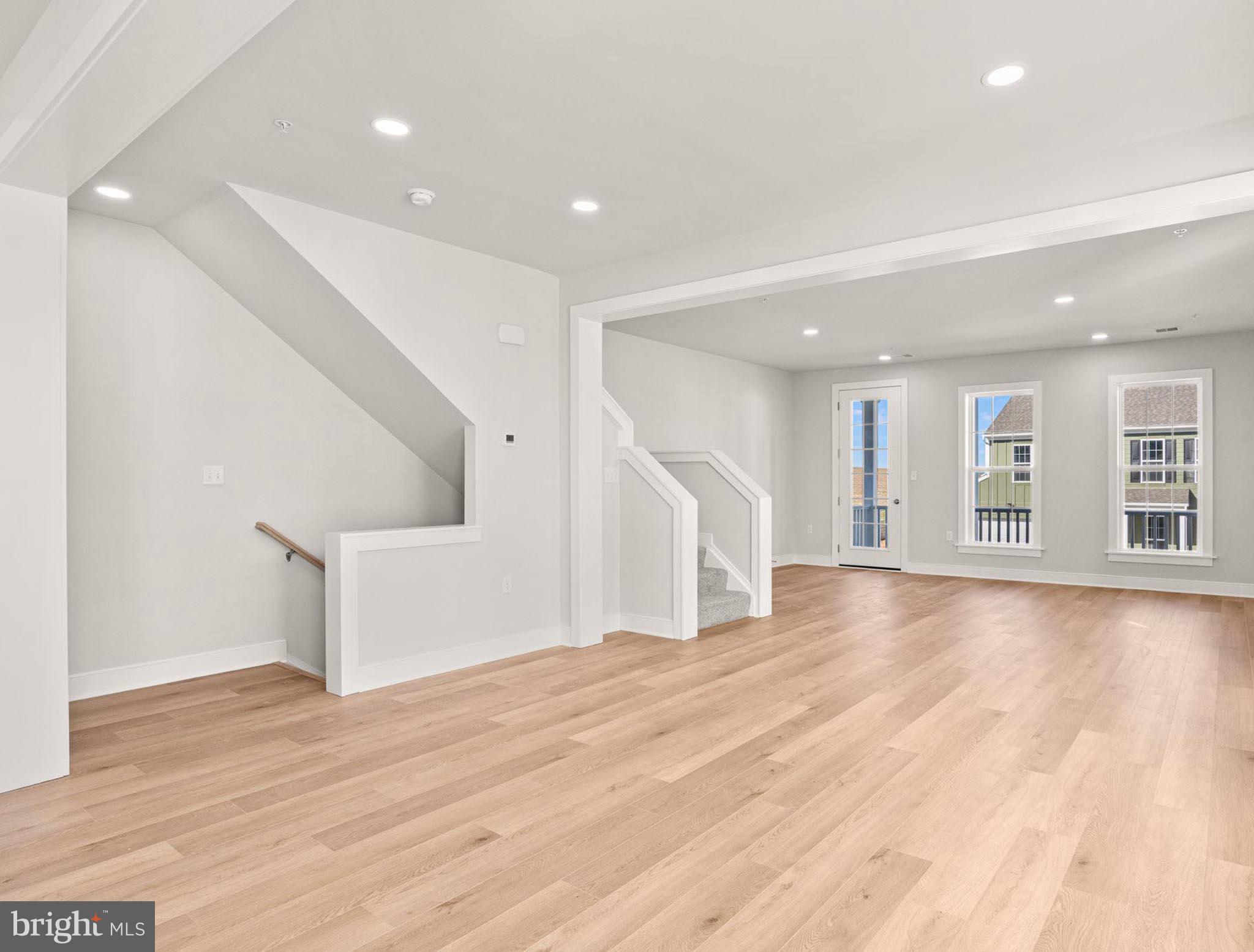 FLORIN HILL - Residential